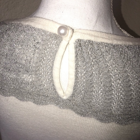 Portrait of a Flower White Sweater w/ Silver Lace - Picture 4 of 9